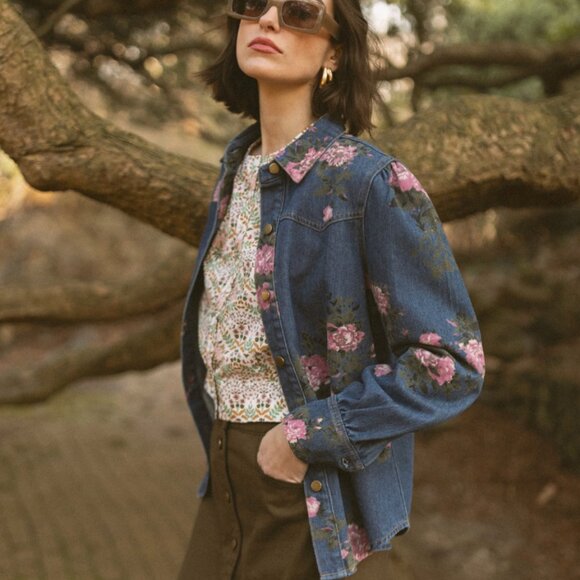 Heritage Denim Rose Print Western Shirt - Picture 4 of 12
